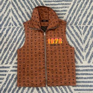 MCM VEST